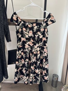Forever 21 Black Shoulder Floral Fit & Flare Dress - Blush & Cream Flowers